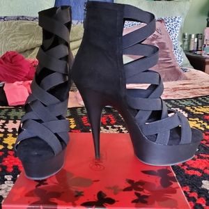 Pleaser Delights Size 11